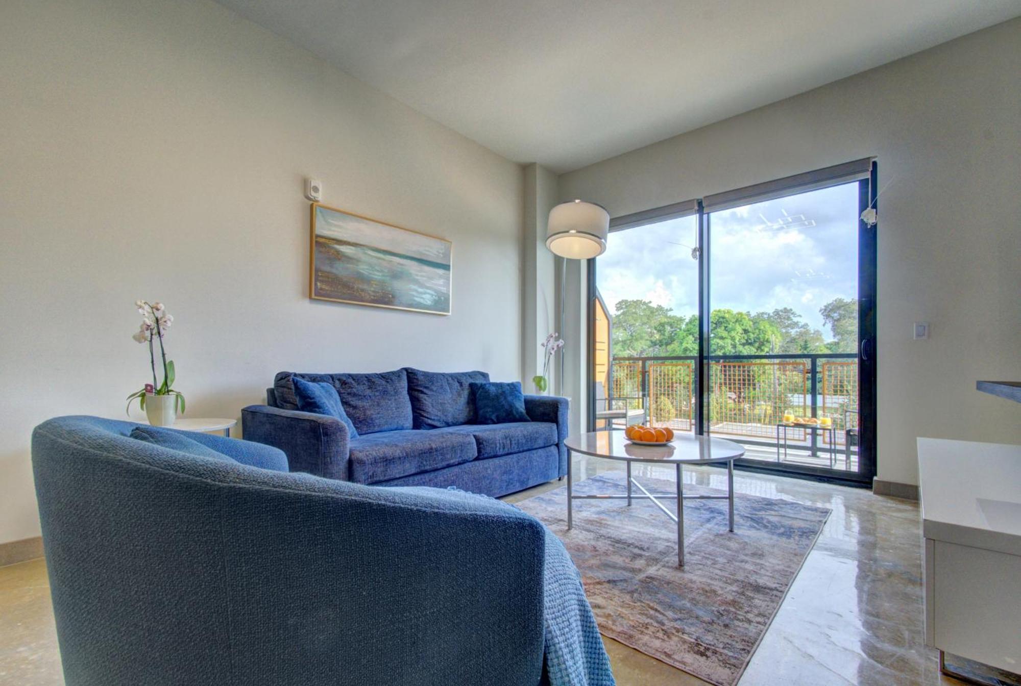 Sejur At Koosh Living Davie Exterior foto